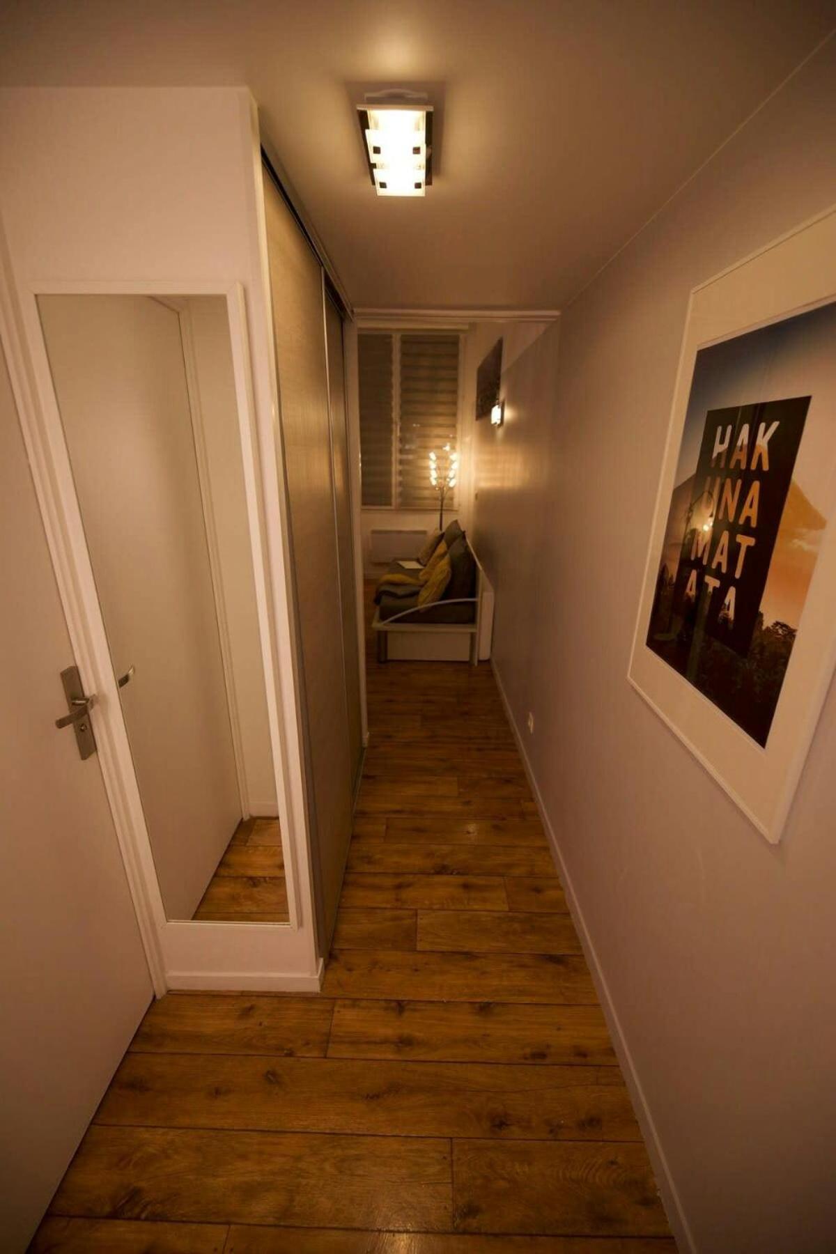 Appart'Hotel Disneyland Dream Close & Safe Монтеврен Экстерьер фото